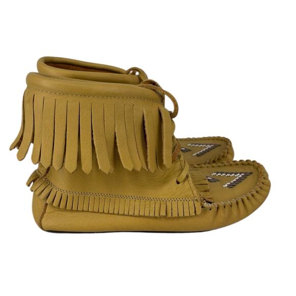 Manitobah Mukluks Harvester Moccasin Nubuck Booties Fringe Womens Size 8 - Picture 2 of 10